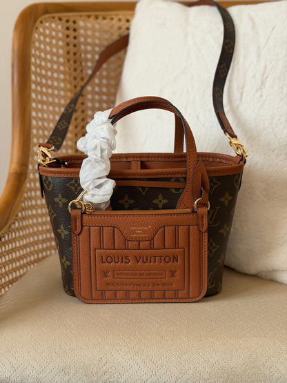 LV Neverfull Bandoulière Inside Out BB. Mini size