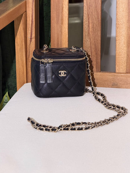 CHANEL makeup bag 10 CM