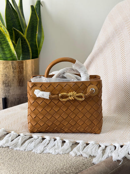 New collection BOTTEGA 20 CM
