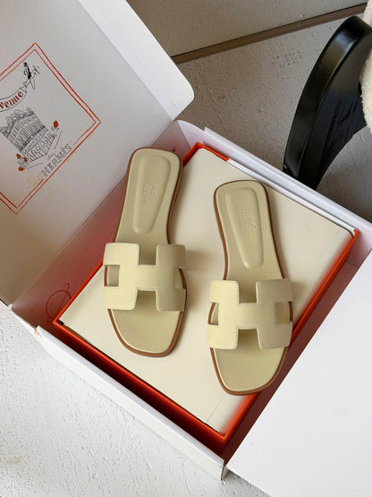 HERMES oran sandal