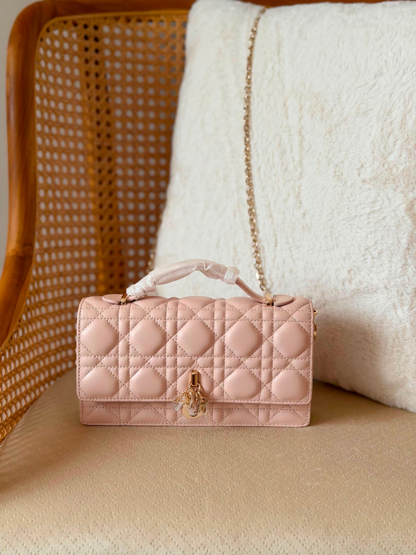 Miss DIOR lamp skin