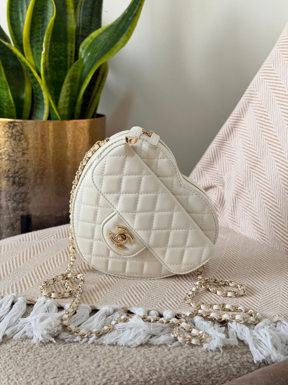 Chanel Heart Bag 18 CM
