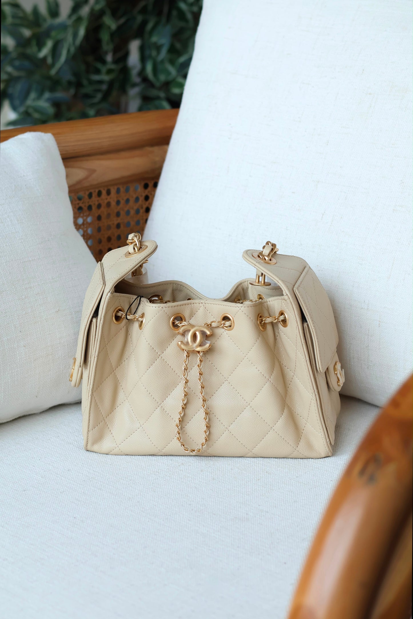 CHANEL 25 mini HOBO VIP quality