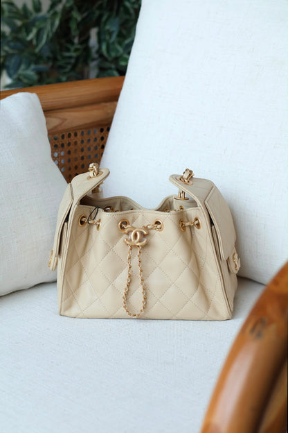 CHANEL 25 mini HOBO VIP quality