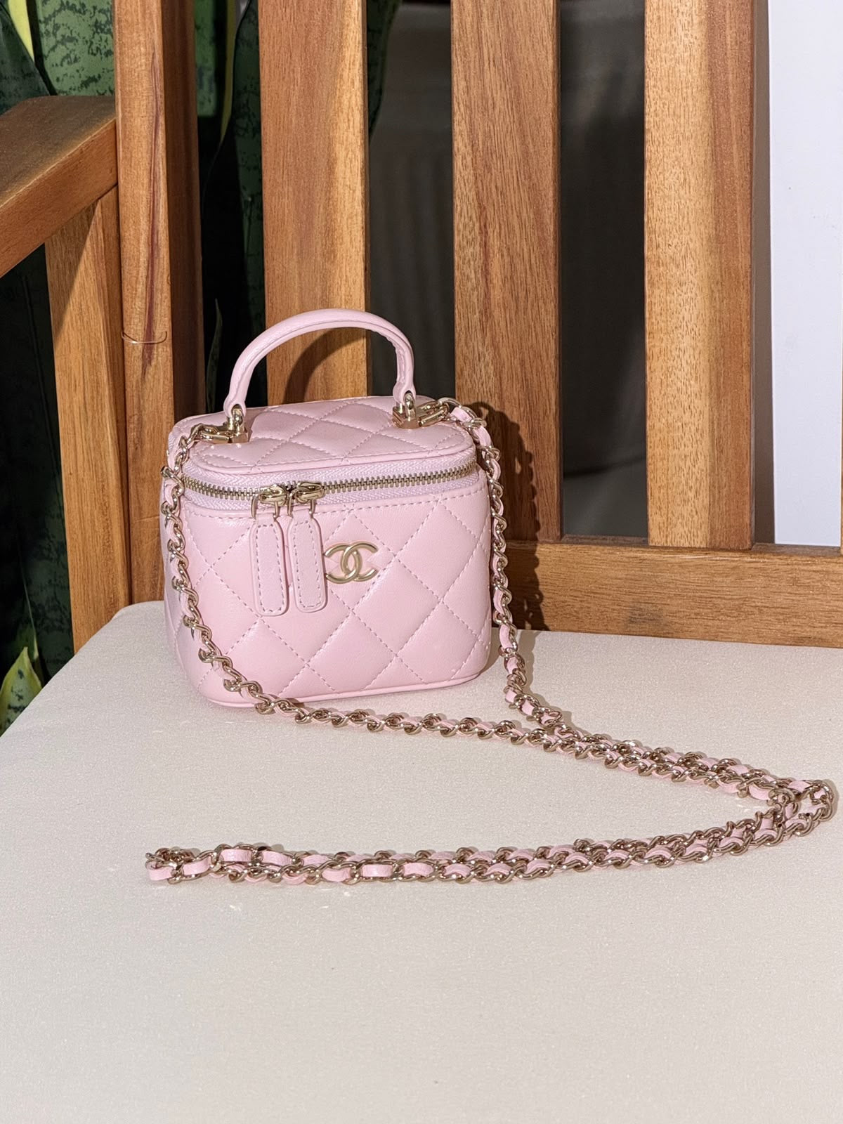 CHANEL makeup bag 10 CM