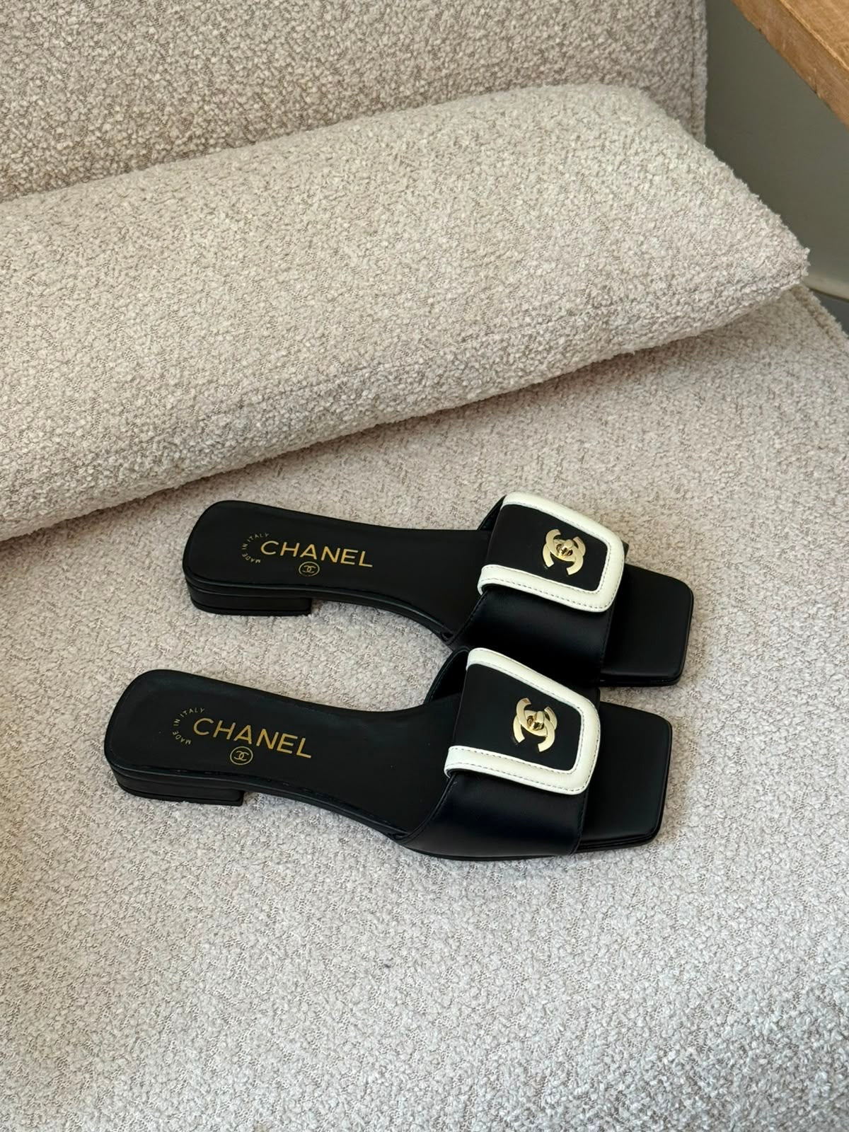 CHANEL