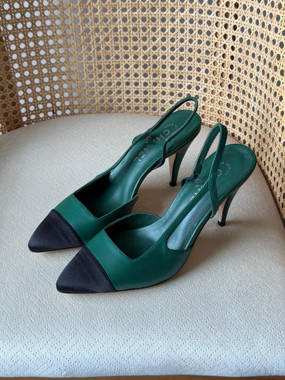 Chanel Goatskin Mixed Fibers Cap Toe Slingback Pumps