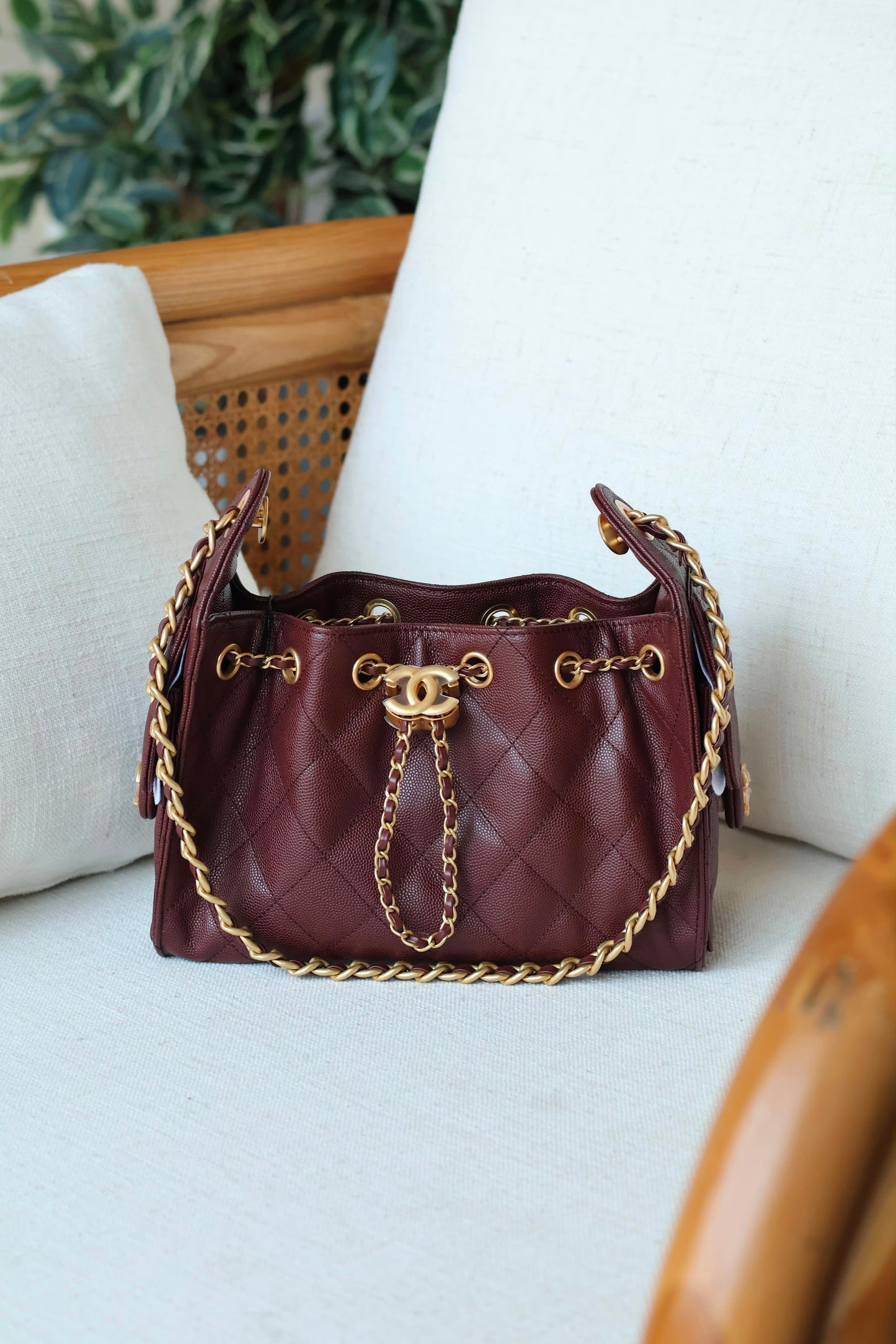 CHANEL 25 mini HOBO VIP quality