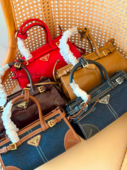 Prada tote 23