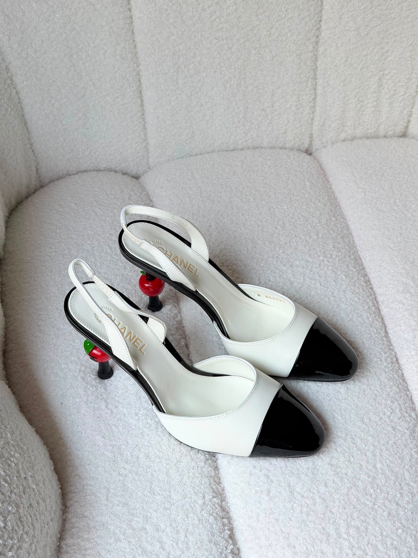 Chanel Métiers d'Art 2026 Lambskin & Patent Calfskin Slingbacks