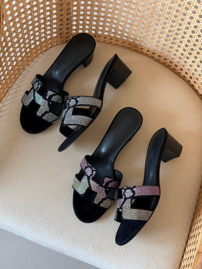 Hermès Oasis Sandals in Suede with Figure Artistique Motif
