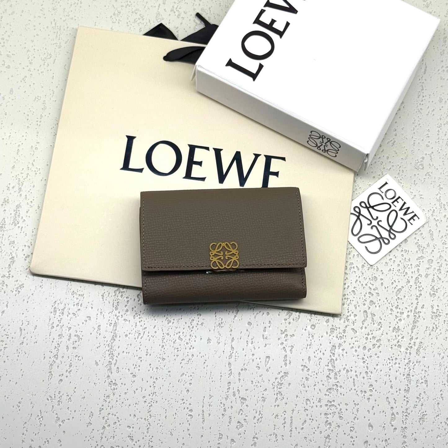 LOEWE Small Vertical Wallet