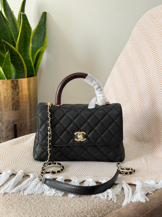 CHANEL black caviar leather coco handle flap bag 23 CM