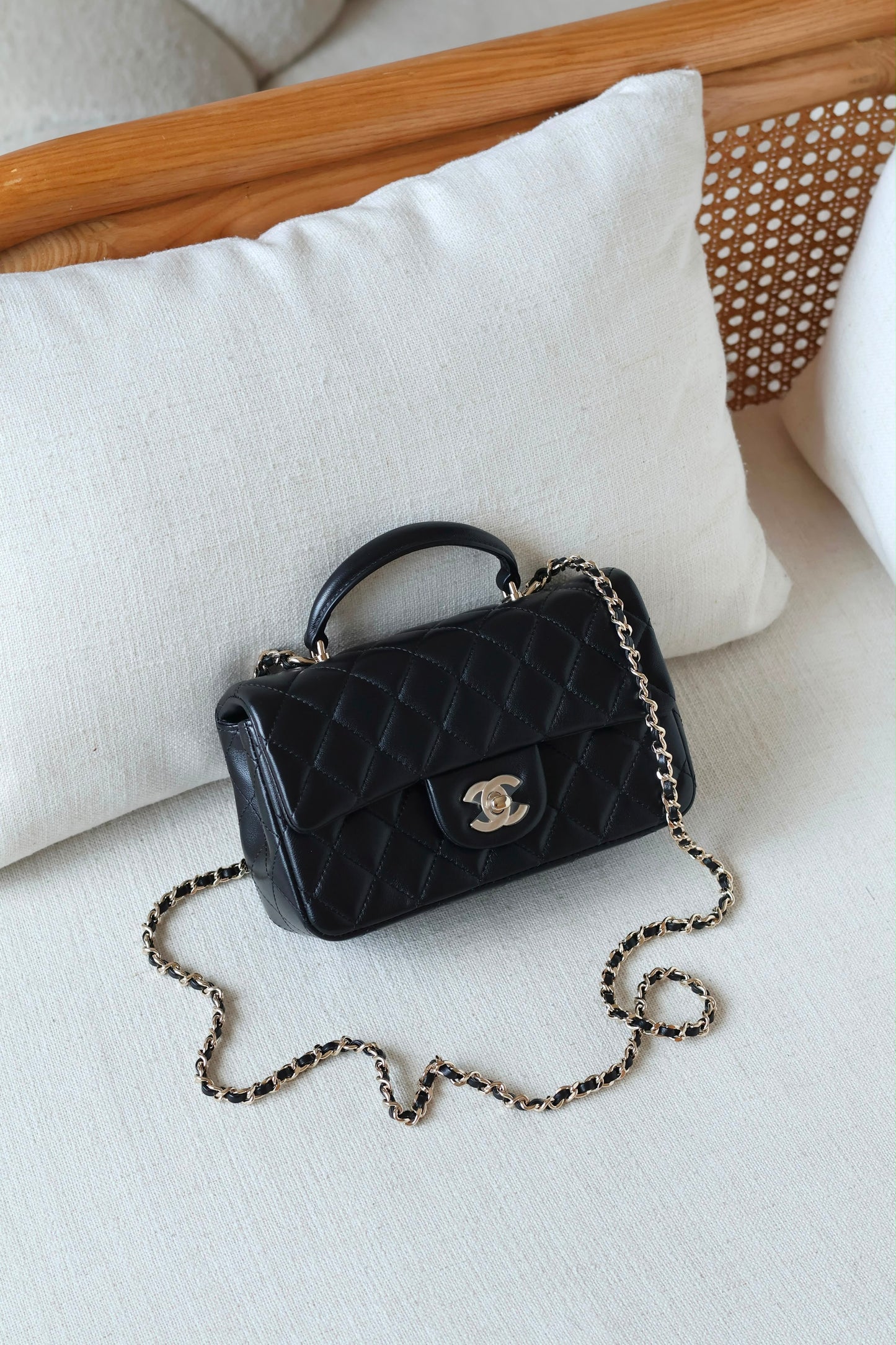 Chanel flap top handle 20 CM