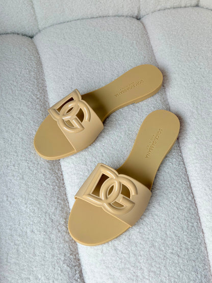 Dolce & Gabbana DG logo rubber slides