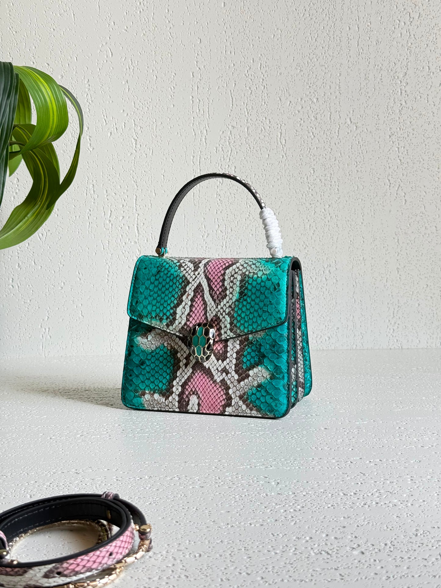 BVLGARI Serpenti Forever handbag 19 CM Snake 🐍