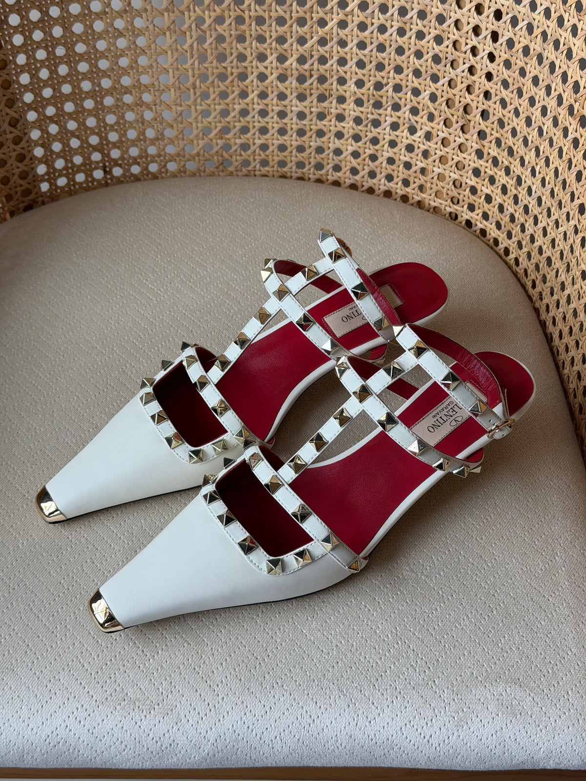 Valentino Garavani Rockstud Court Shoes in Kid Leather 40mm
