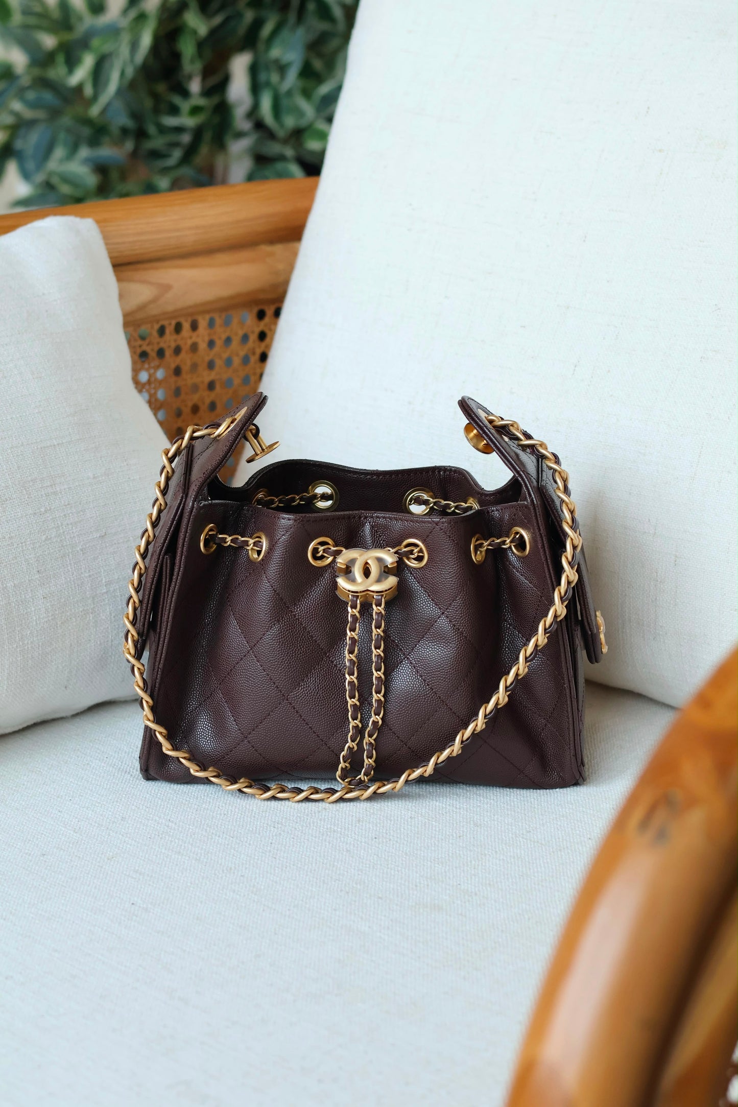 CHANEL 25 mini HOBO VIP quality