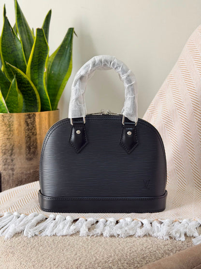 LOUIS VUITTON 23 CM