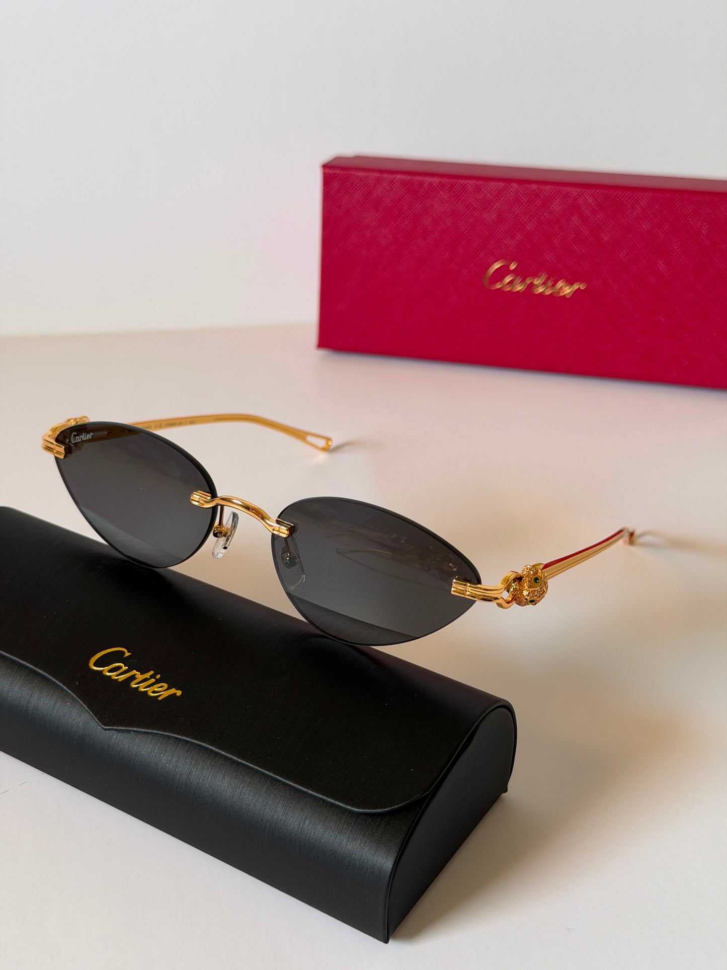 panthère de cartier oval sunglasses
