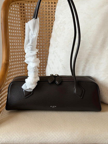ALAÏA le teckel shoulder bag 31 CM