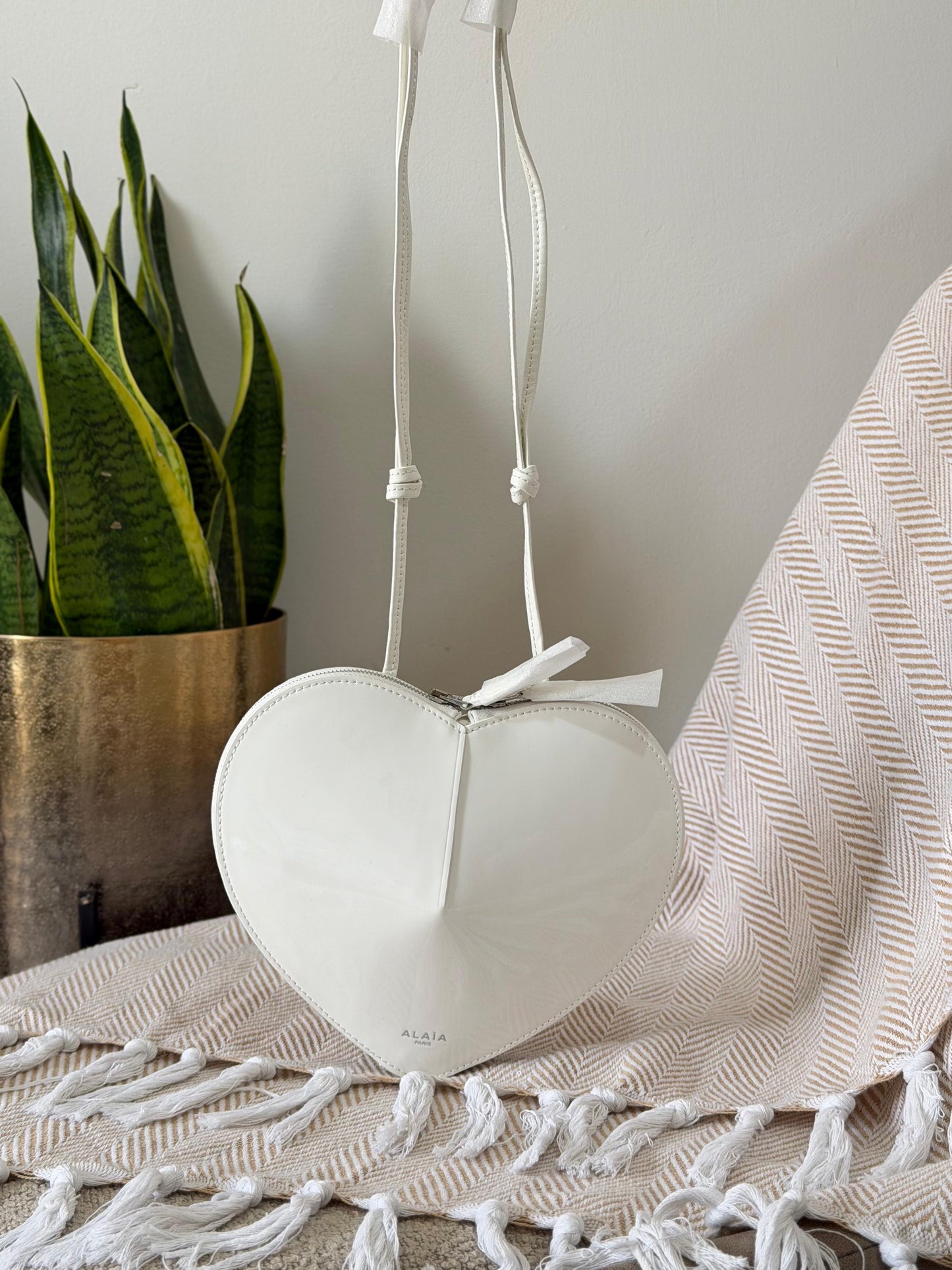 ALAÏA heart ❤️