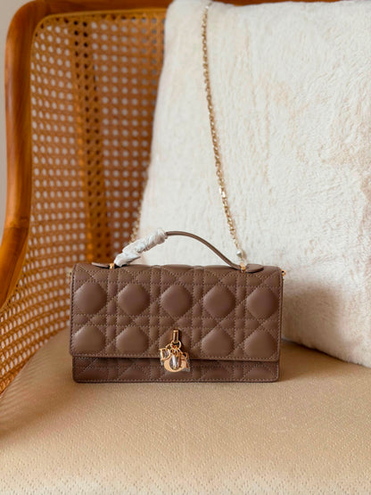 Miss DIOR lamp skin