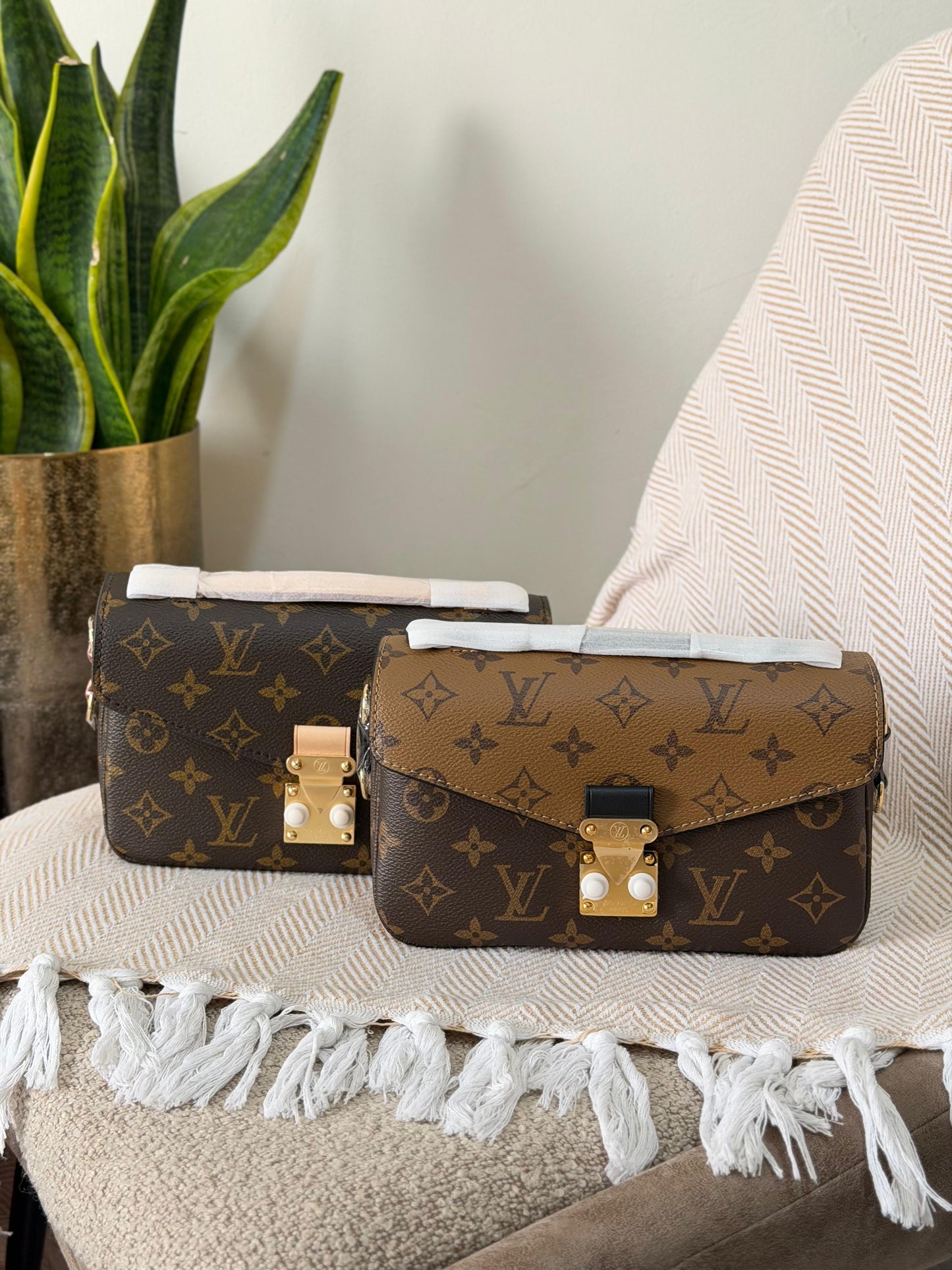LV Pochette Métis 21 CM