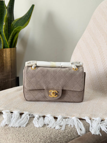 Chanel SS26 Maxi Flap Bag gold hardware 20 CM