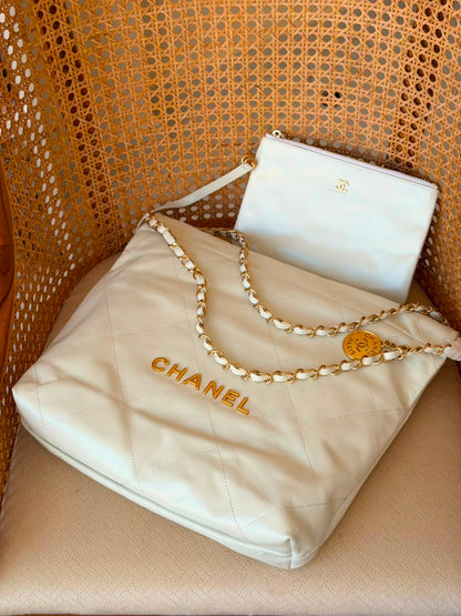 Chanel 22 small 32 CM