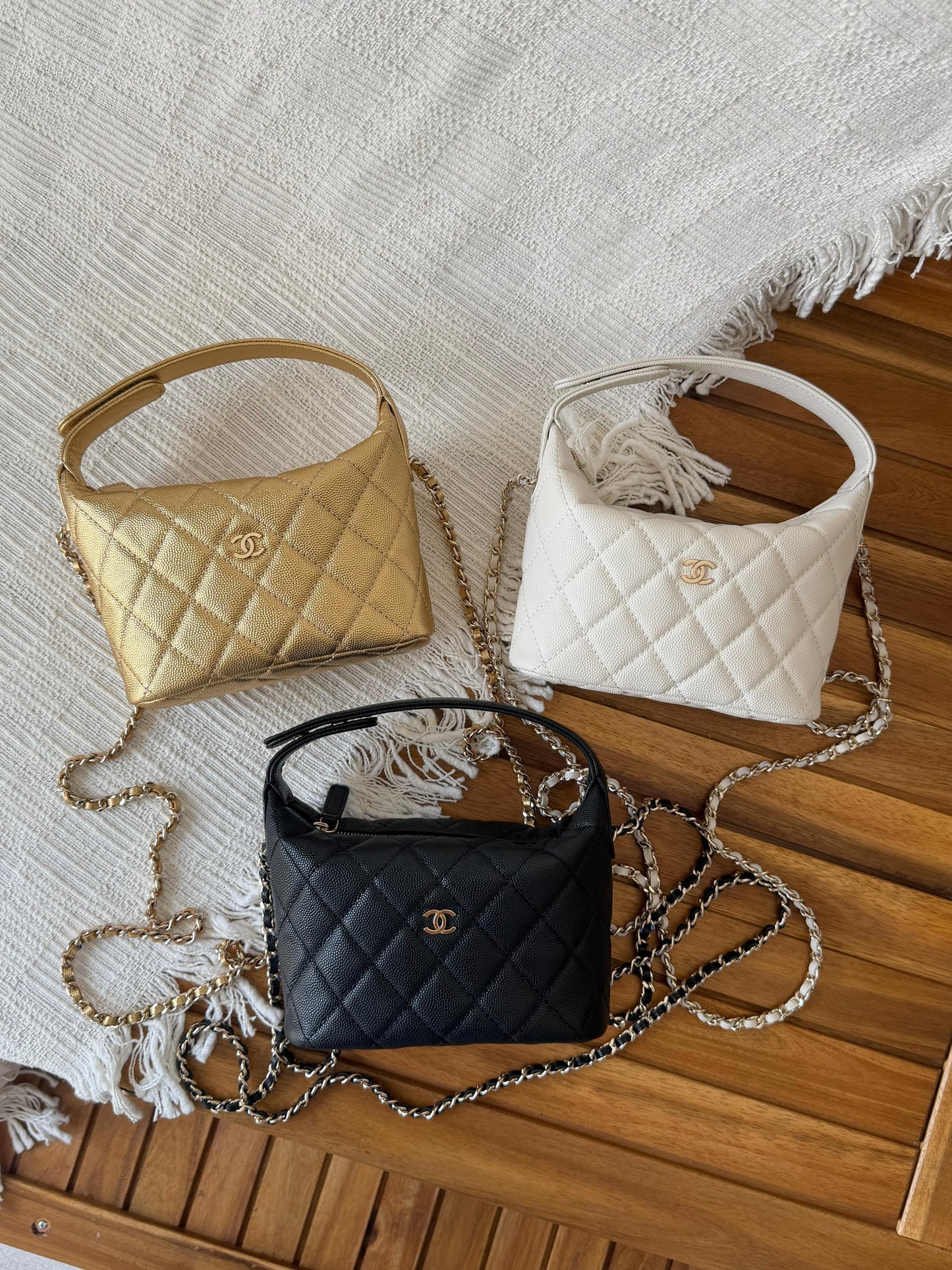 Chanel classic clutch with chain