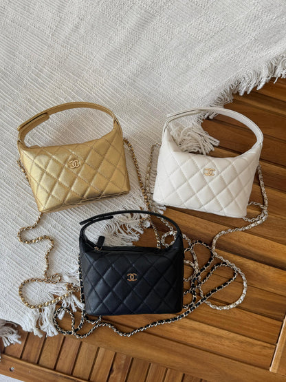 Chanel classic clutch with chain