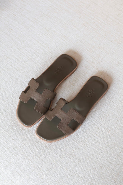 Hermès Oran sandals