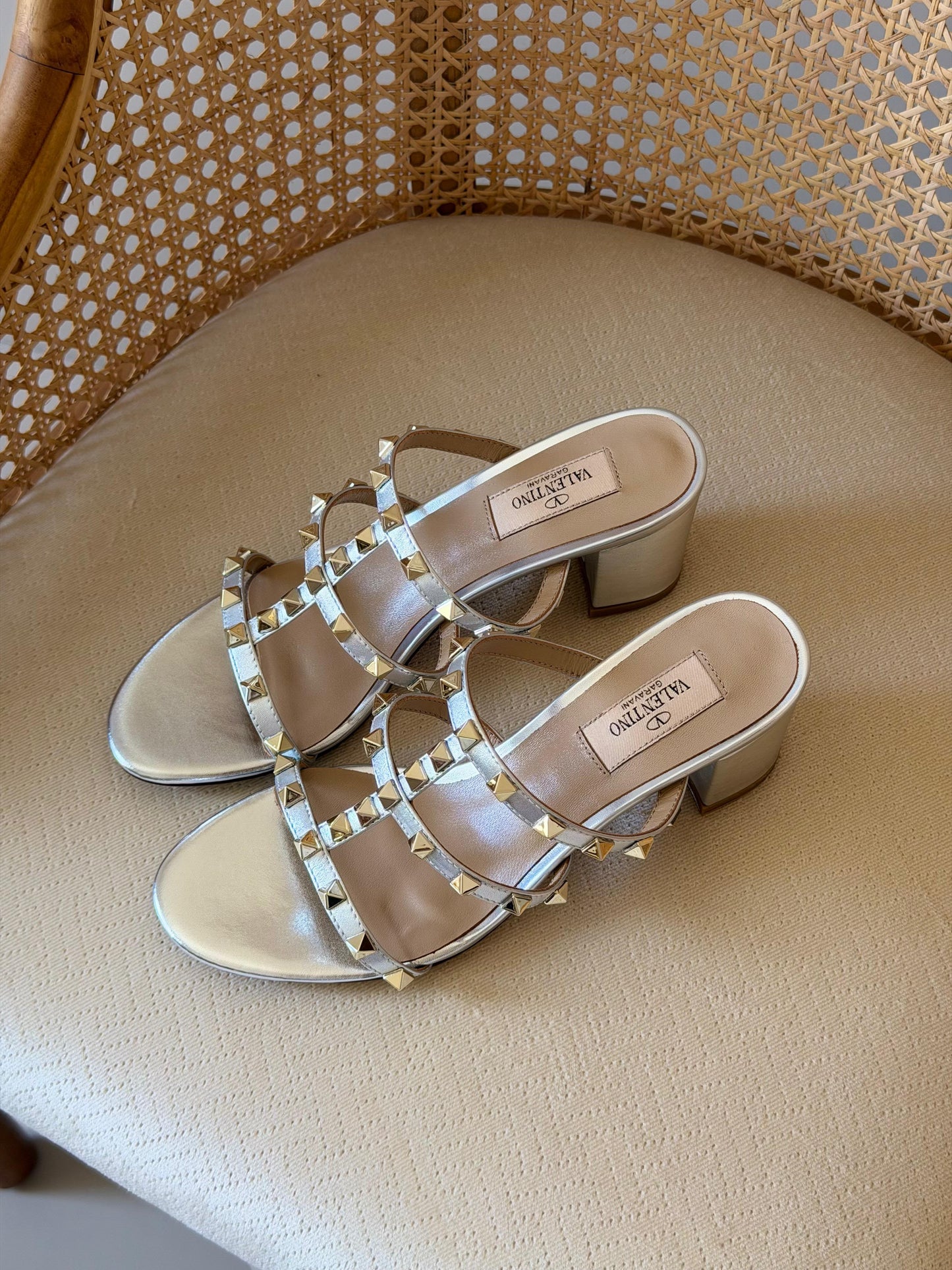 VALENTINO
