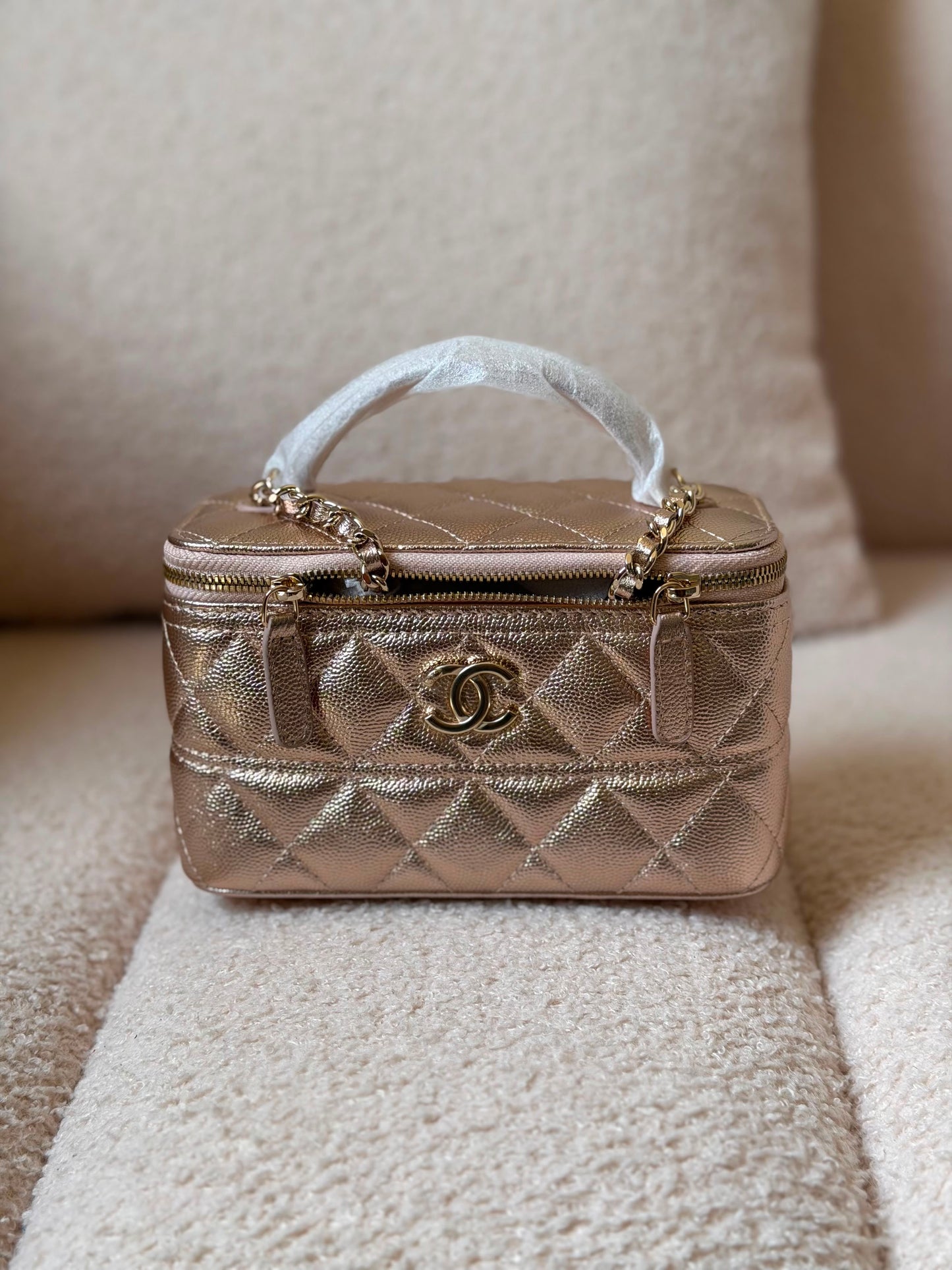 Chanel makeup 💄 bag 16 CM