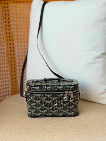 GOYARD makeup 💄 bag 20 CM