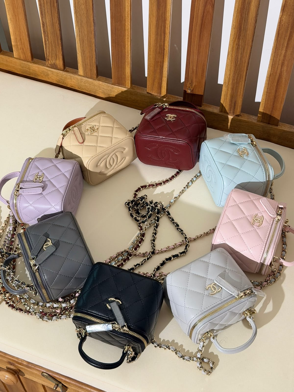 CHANEL makeup bag 10 CM