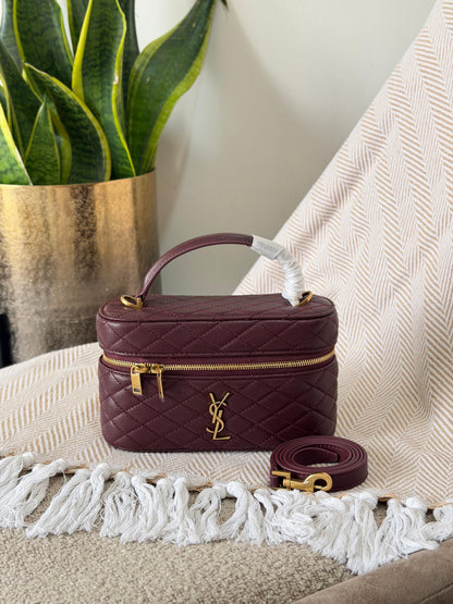 Saint Laurent Gaby mini vanity bags made of quilted lambskin leather 19CM