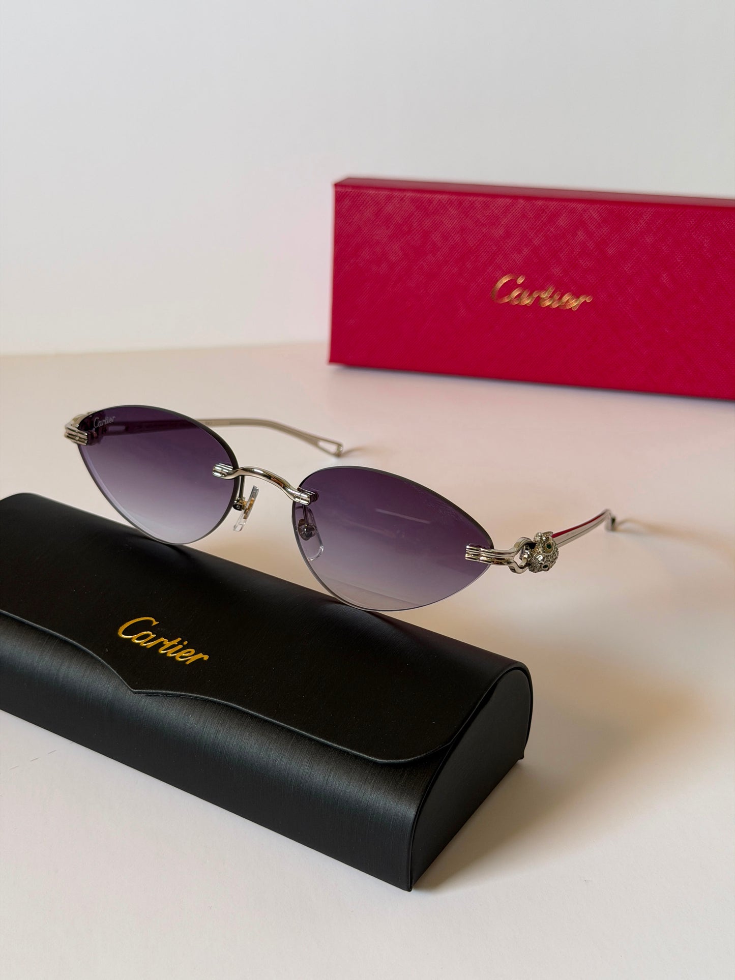 panthère de cartier oval sunglasses