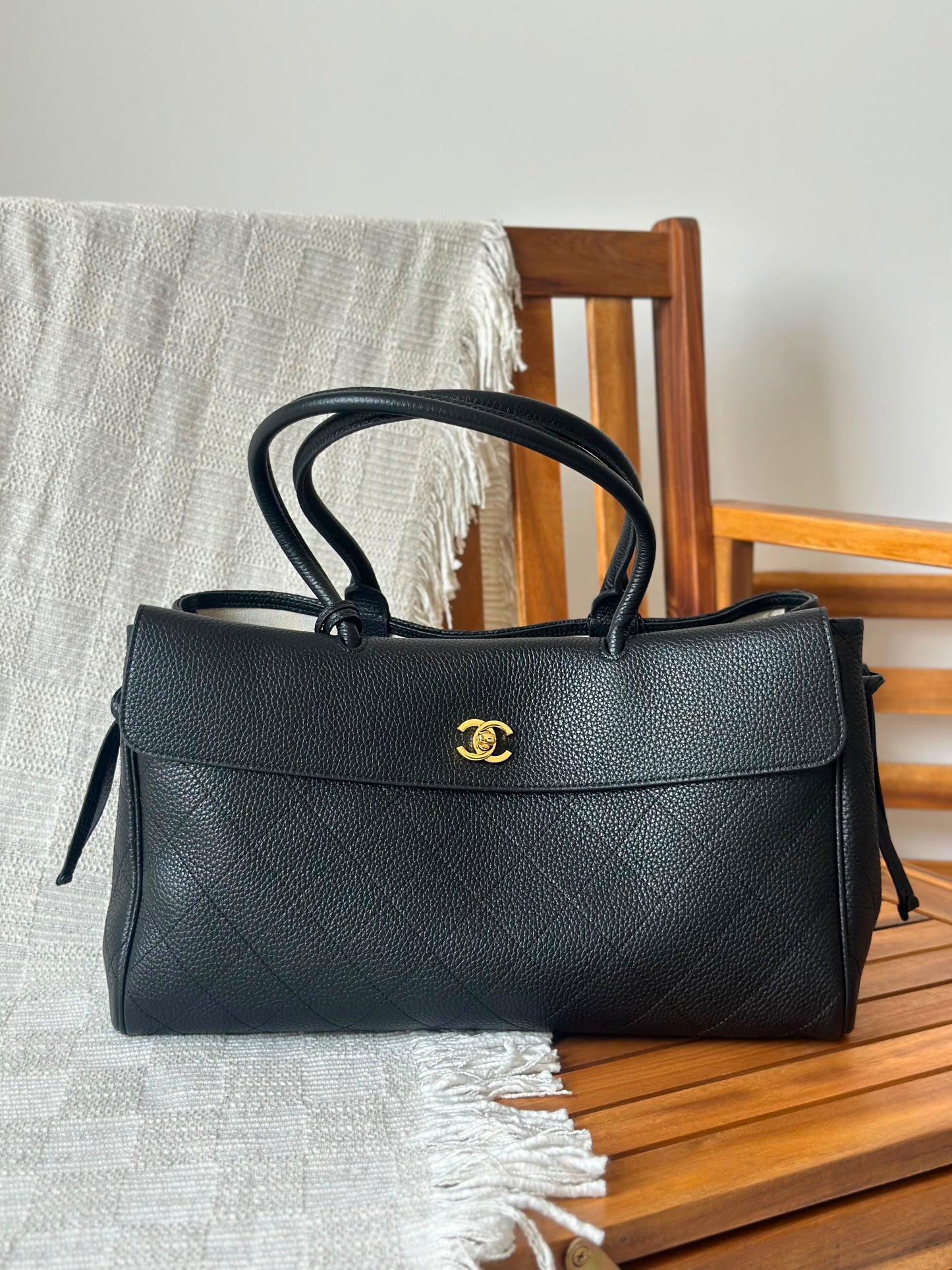 Chanel new tote 38 CM