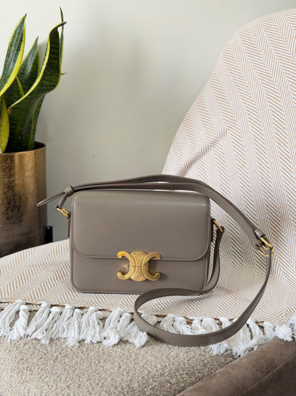 CELINE TRIOMPHE bag 18 CM