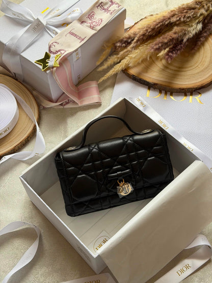 New collection DIOR clutch