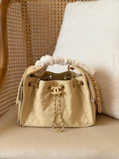 CHANEL Hobo mini 22 CM