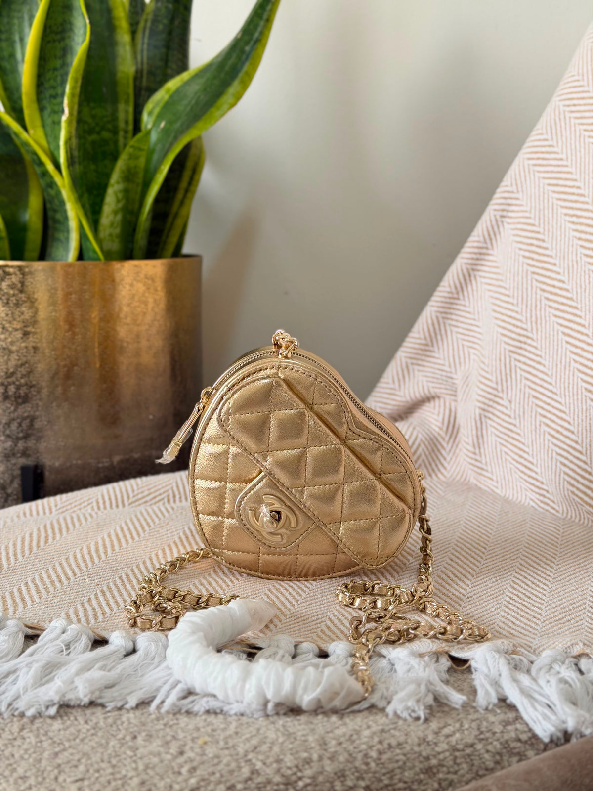 Chanel heart bag 11.5 CM