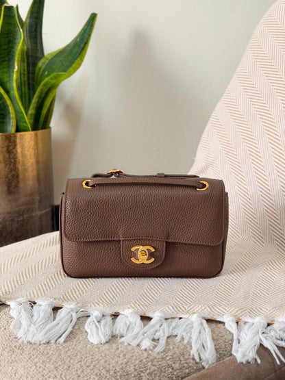 Chanel SS26 Maxi Flap Bag gold hardware 20 CM