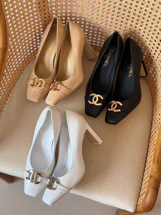 Chanel pumps featuring a chunky