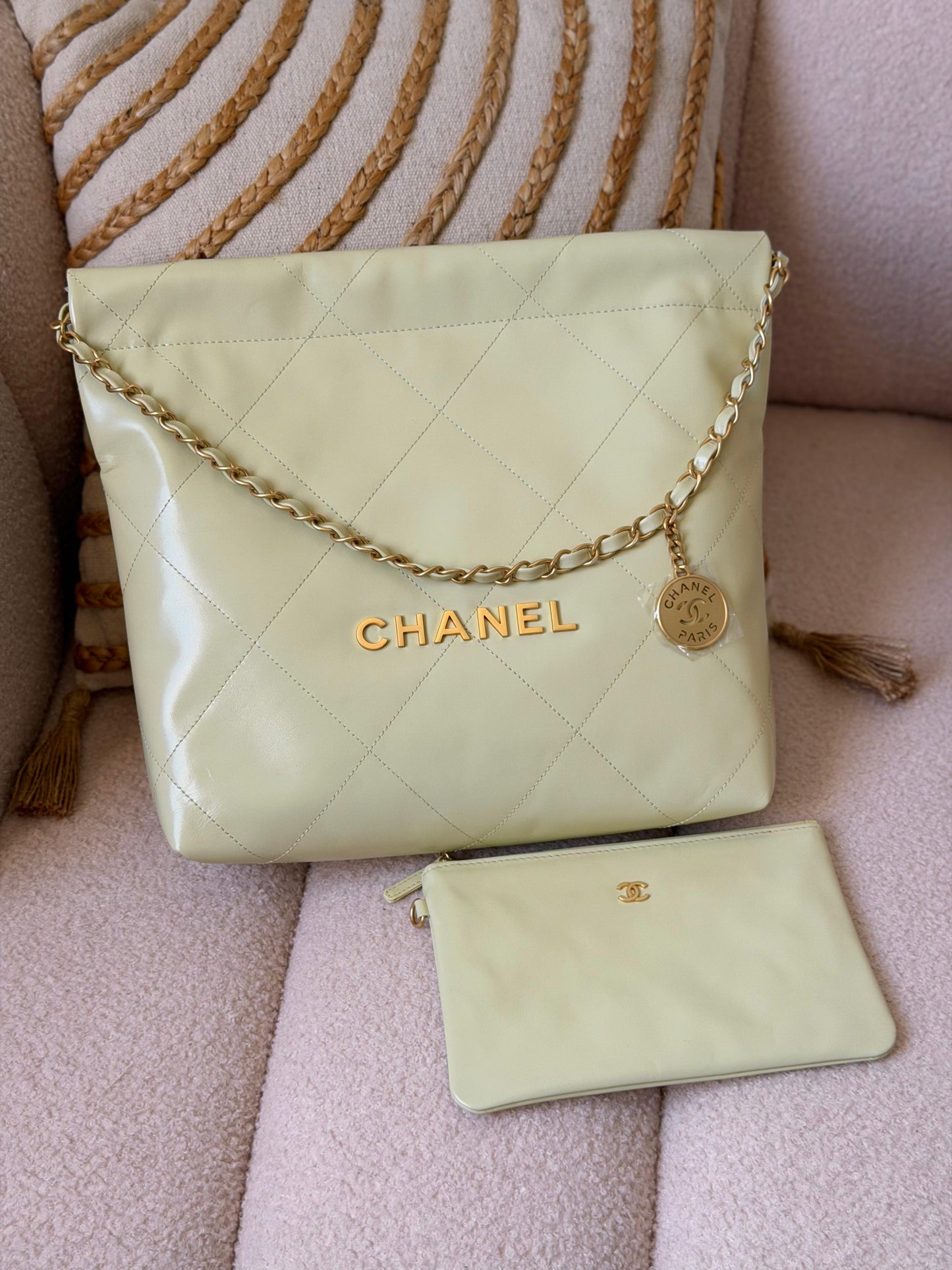 Chanel 22 small 32 CM
