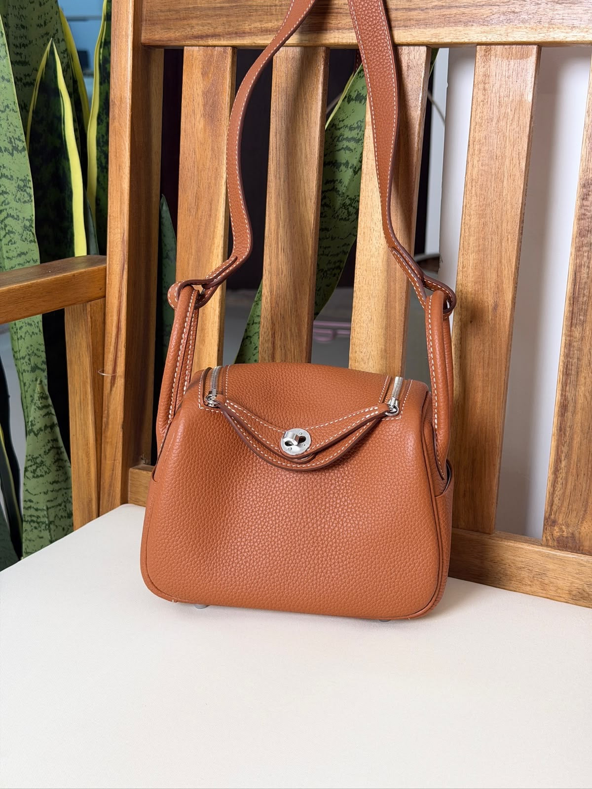 Hermès Mini Lindy bag