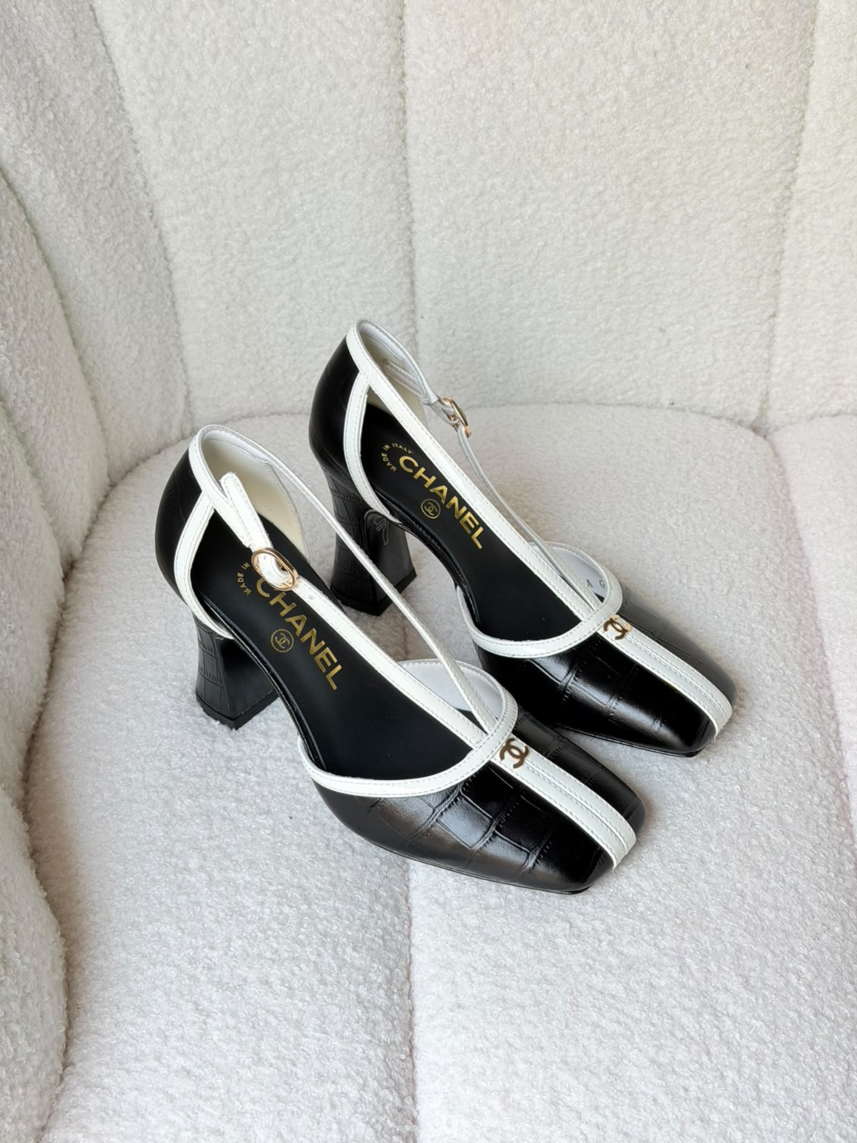 CHANEL