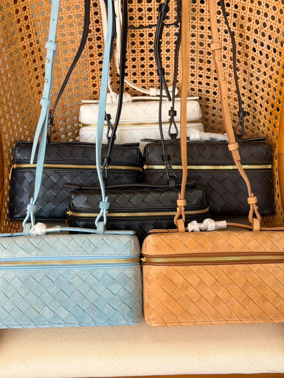 BOTTEGA VENETA vanity